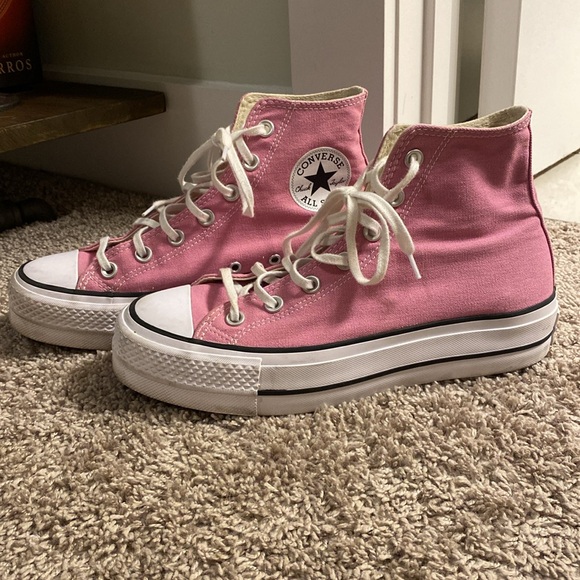 Converse Chuck Taylor All Star Lift High Sneakers in Magic Flamingo - Picture 2 of 9